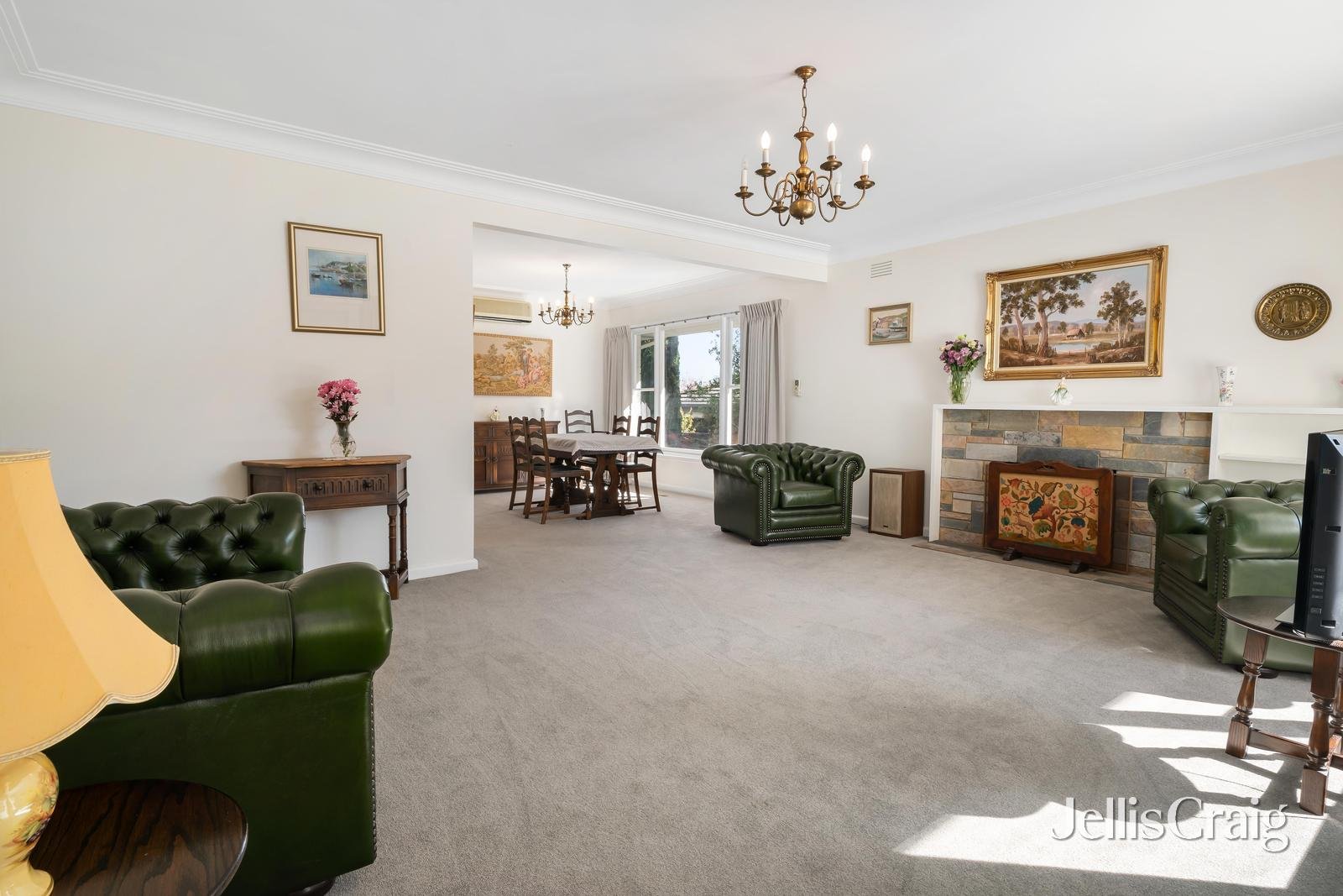 96 Cityview Road, Balwyn North image 2