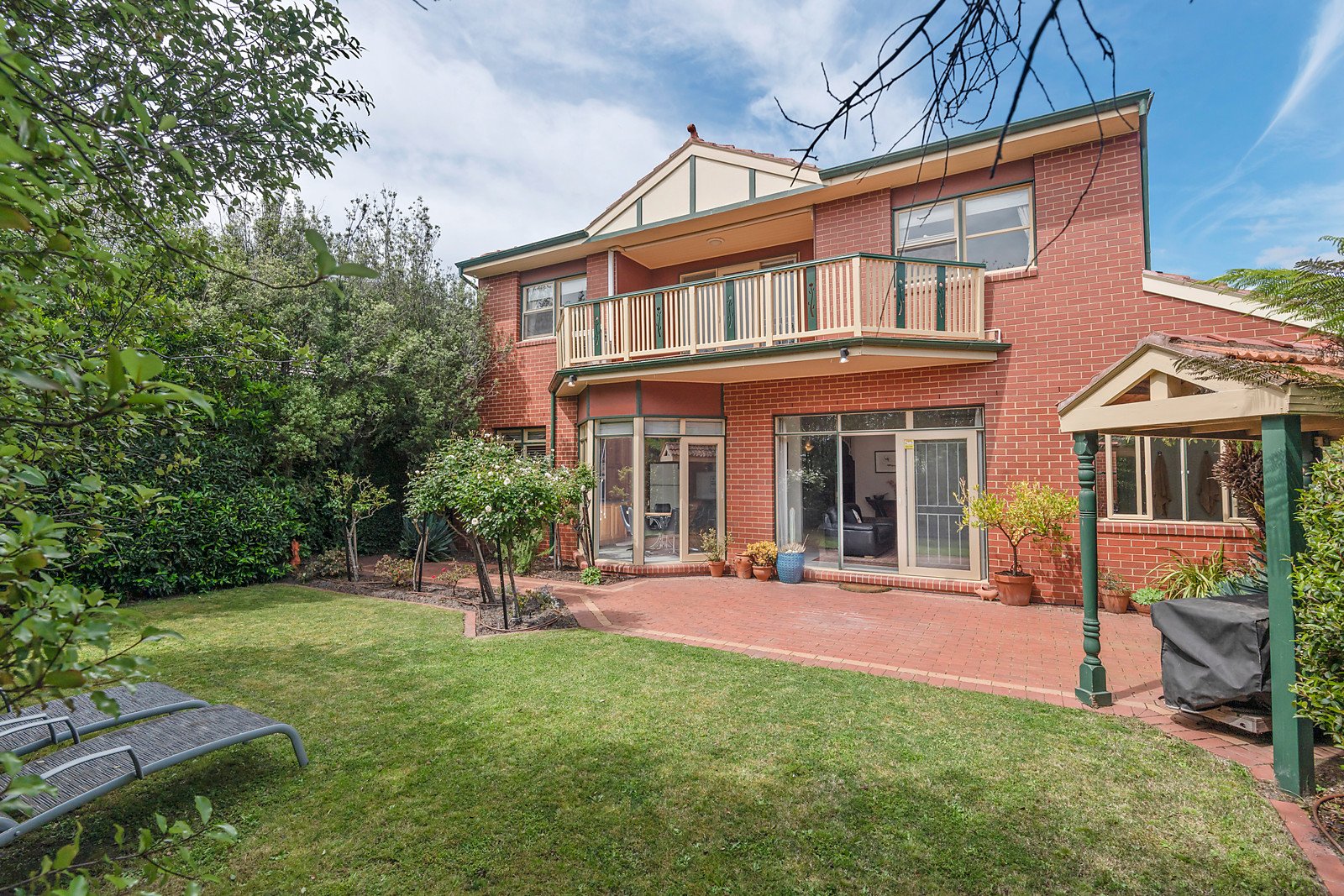 Property Gallery Thumbnail 9