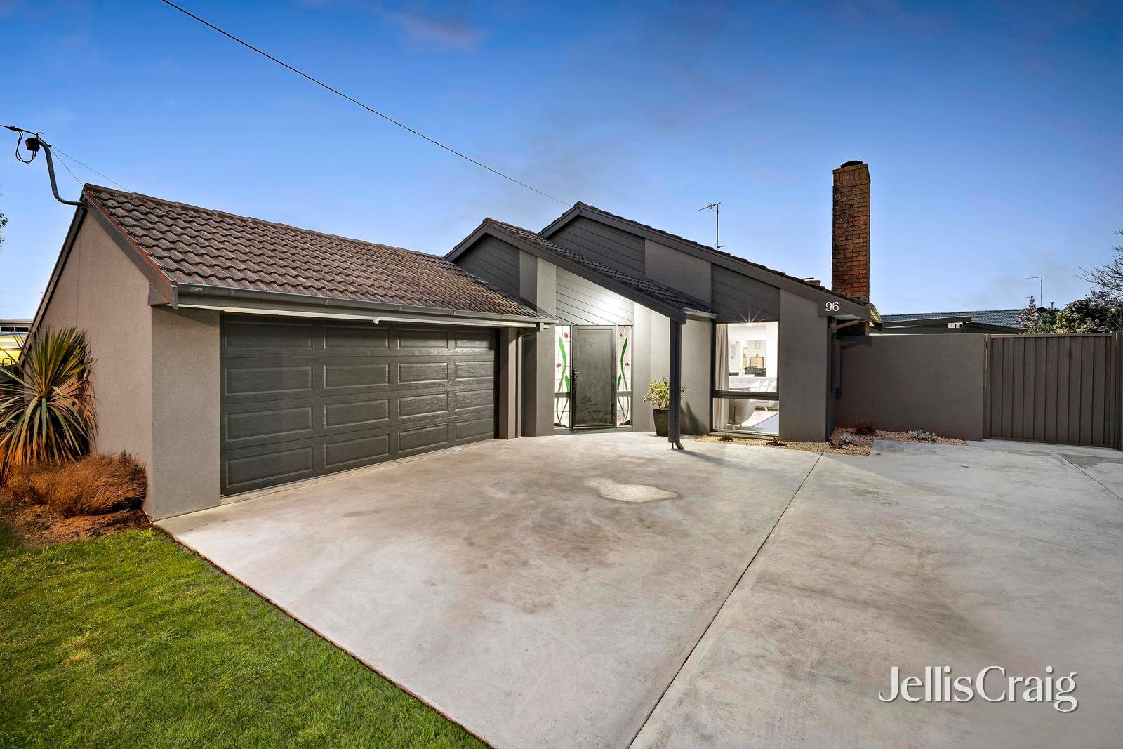 96 Cuthberts Road, Alfredton image 1