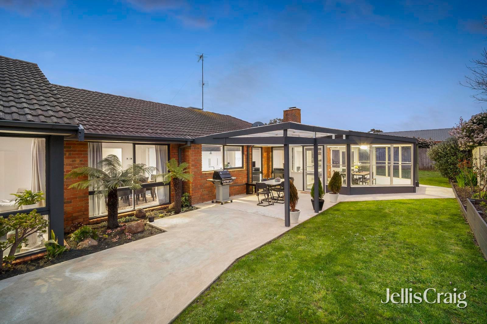 96 Cuthberts Road, Alfredton image 7