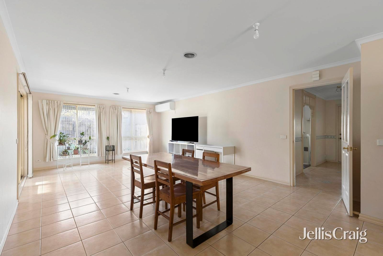 96 Homestead Drive, St&nbsp;Albans&nbsp;Park image 4