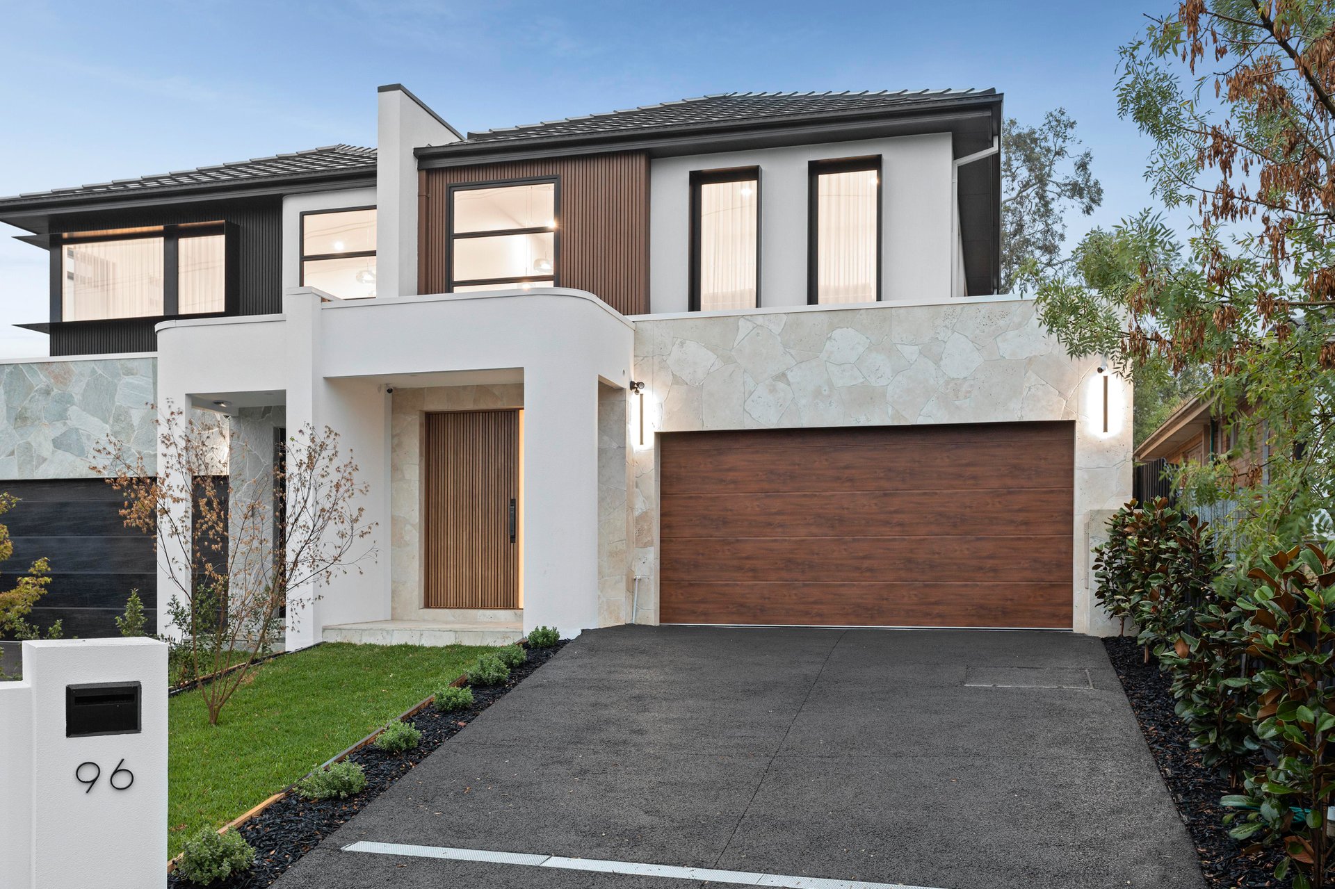 96 Leeds Street, Doncaster&nbsp;East image 1