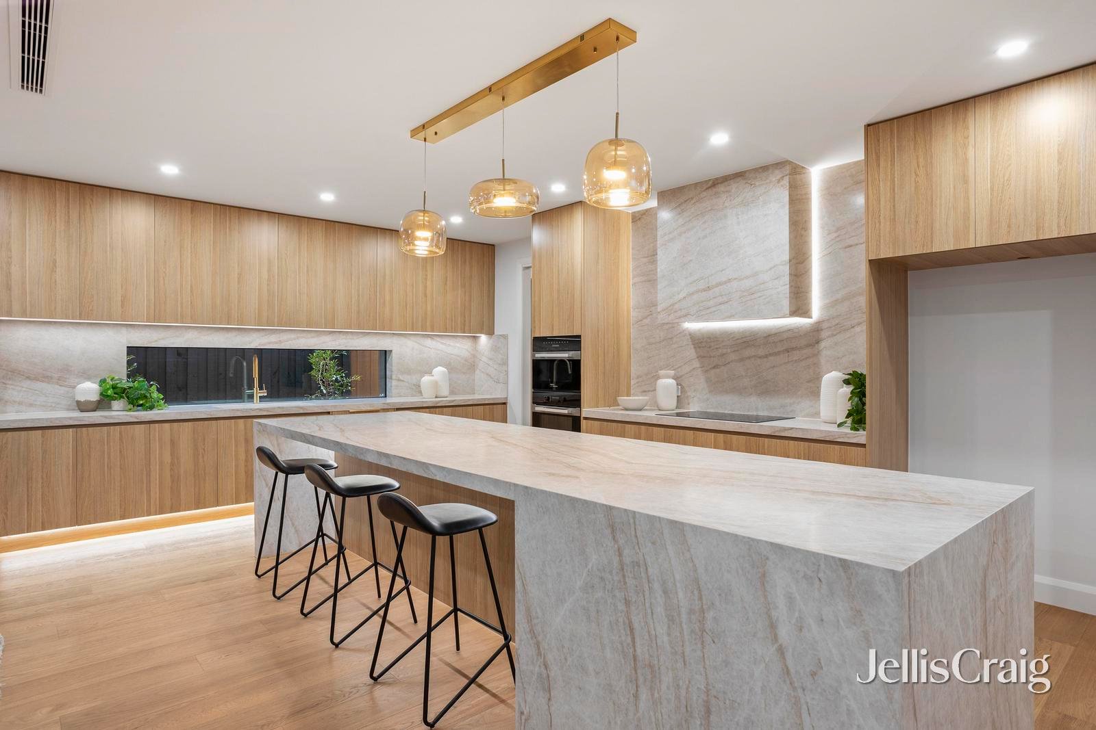 96 Leeds Street, Doncaster&nbsp;East image 2