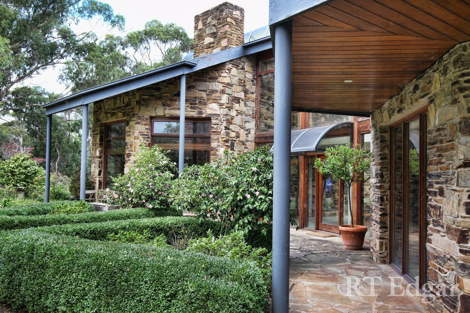 Property Gallery Thumbnail 2