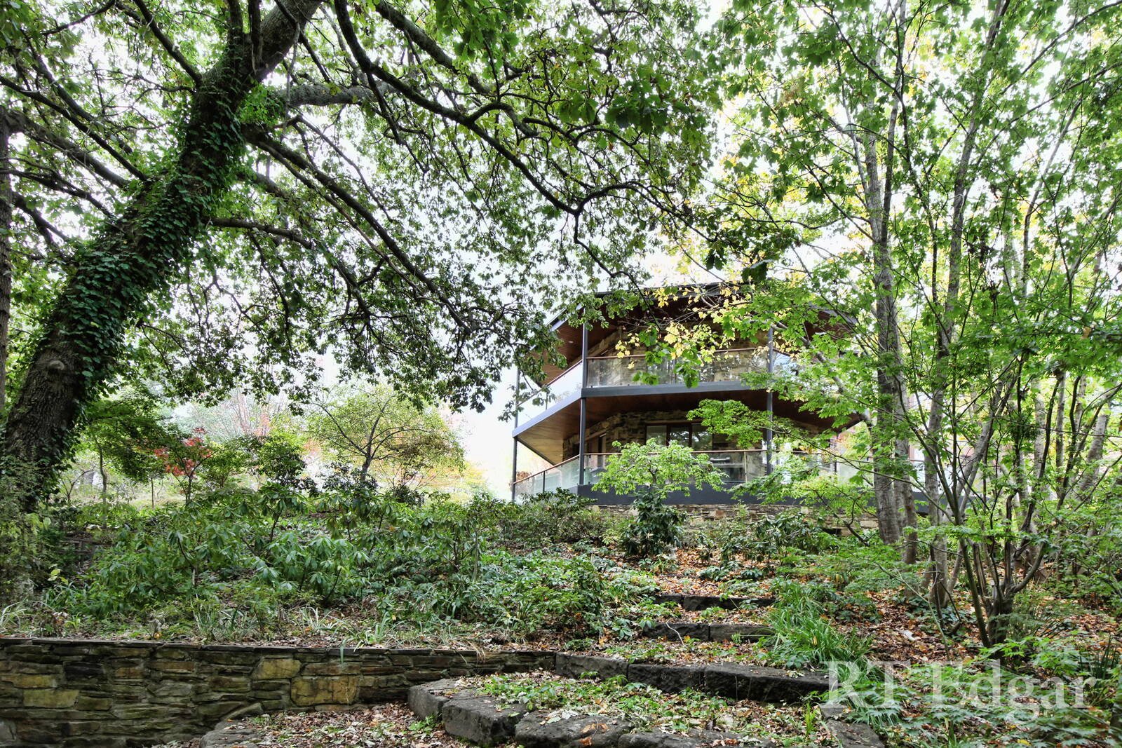Property Gallery Thumbnail 11