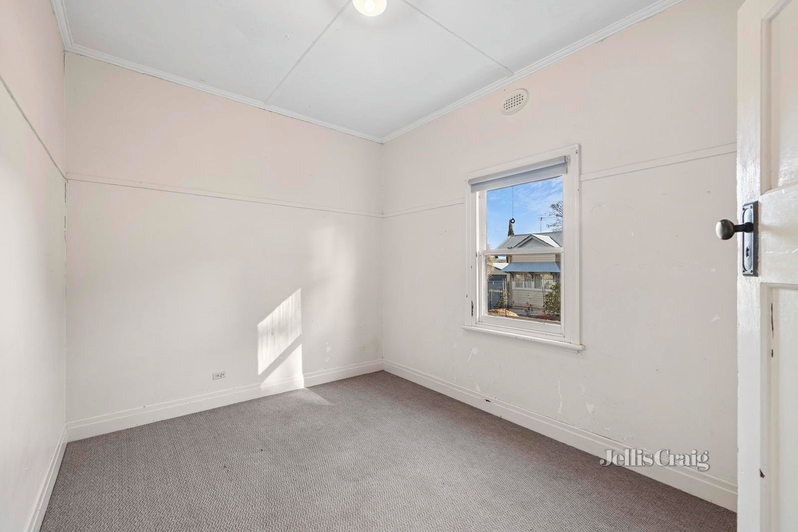 96 Mostyn Street, Castlemaine image 8