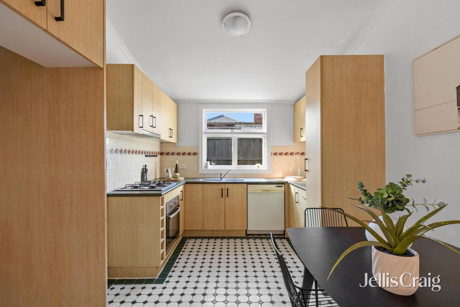 96 Simpson Street, Yarraville image 6