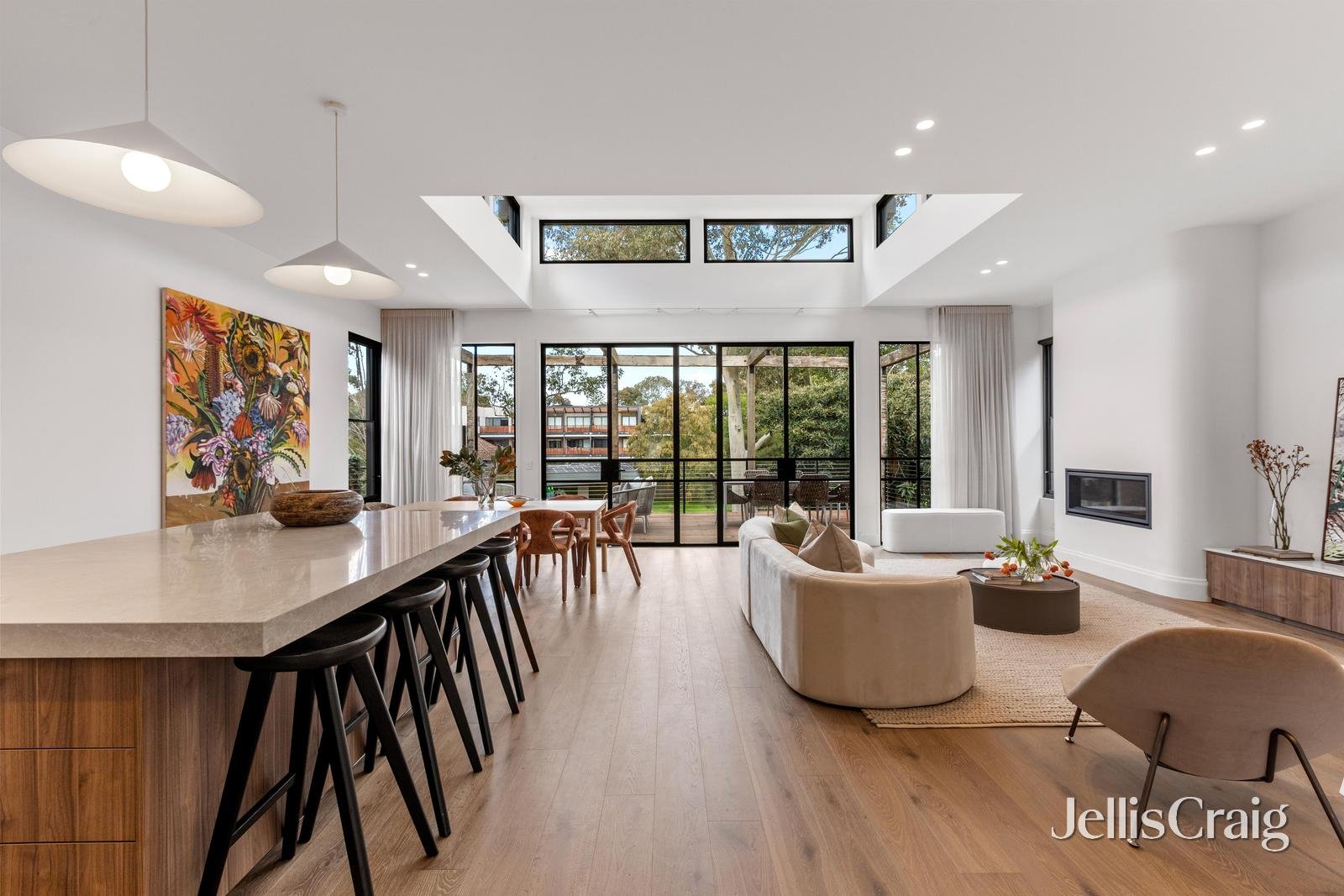 96 Valley Parade, Glen Iris image 2