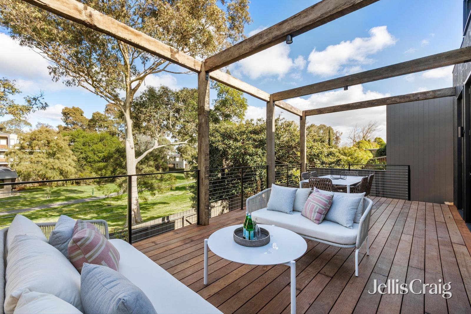96 Valley Parade, Glen Iris image 8