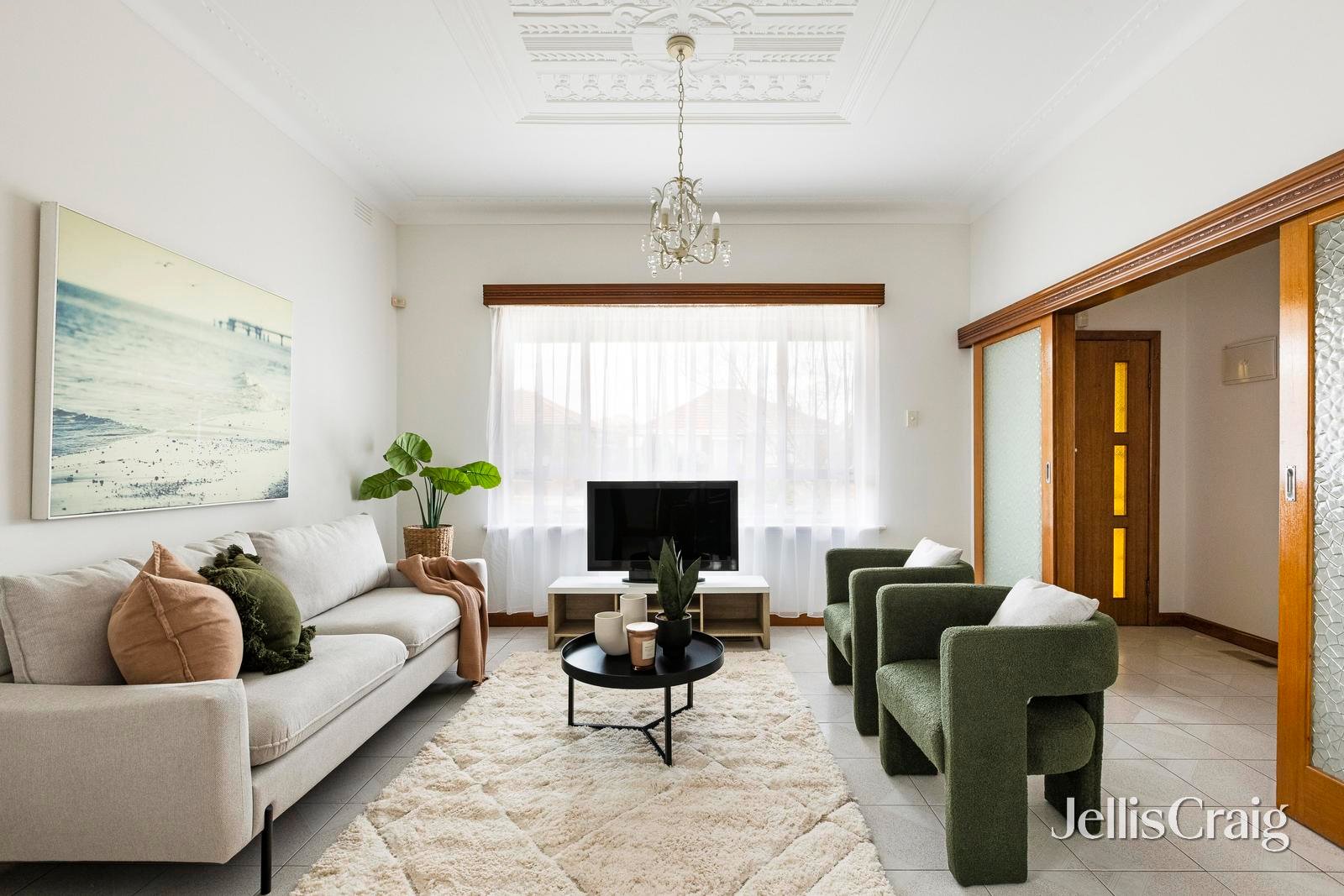 96 Woolton Avenue, Thornbury image 2