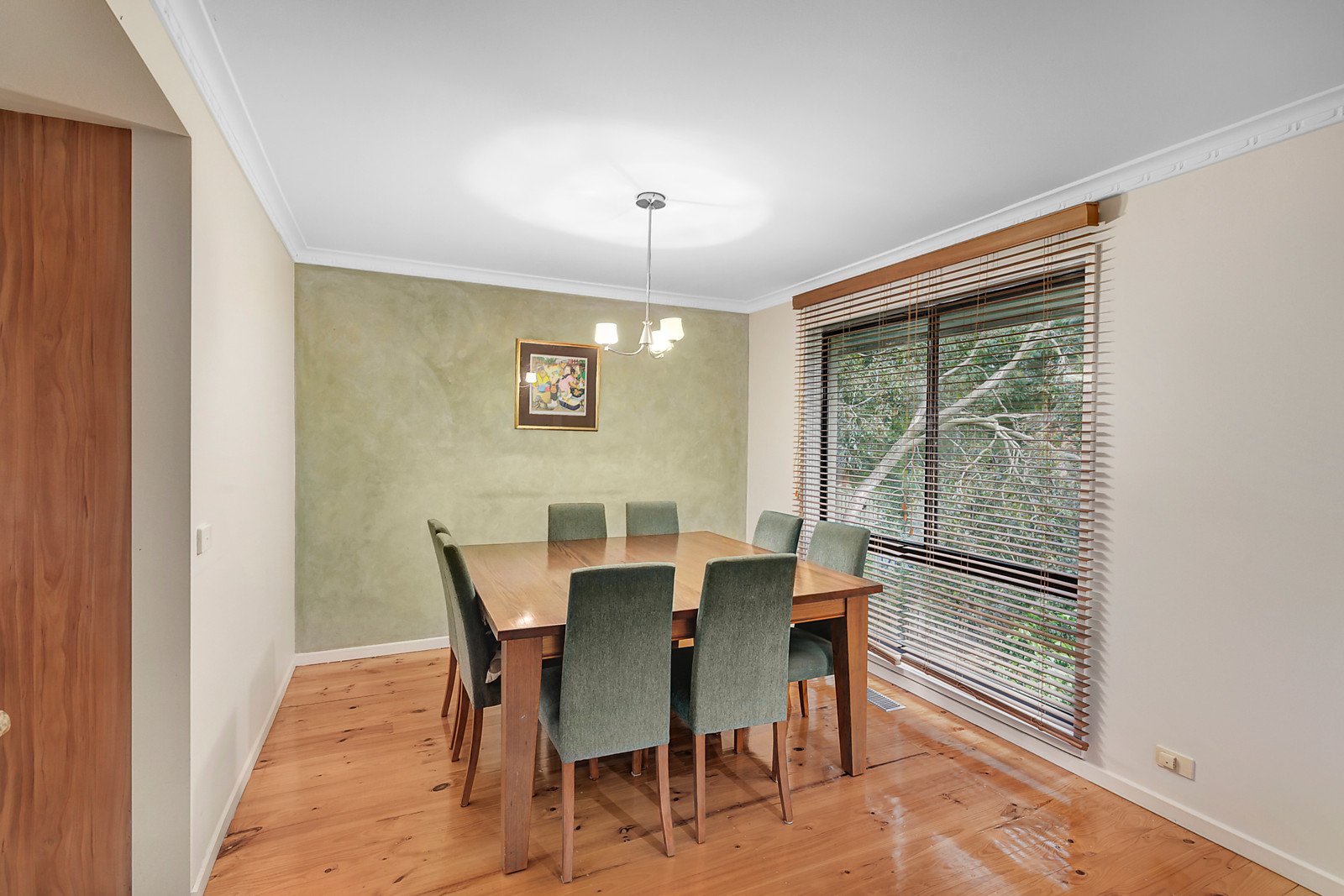 963 Ferntree Gully Road, Wheelers Hill image 4