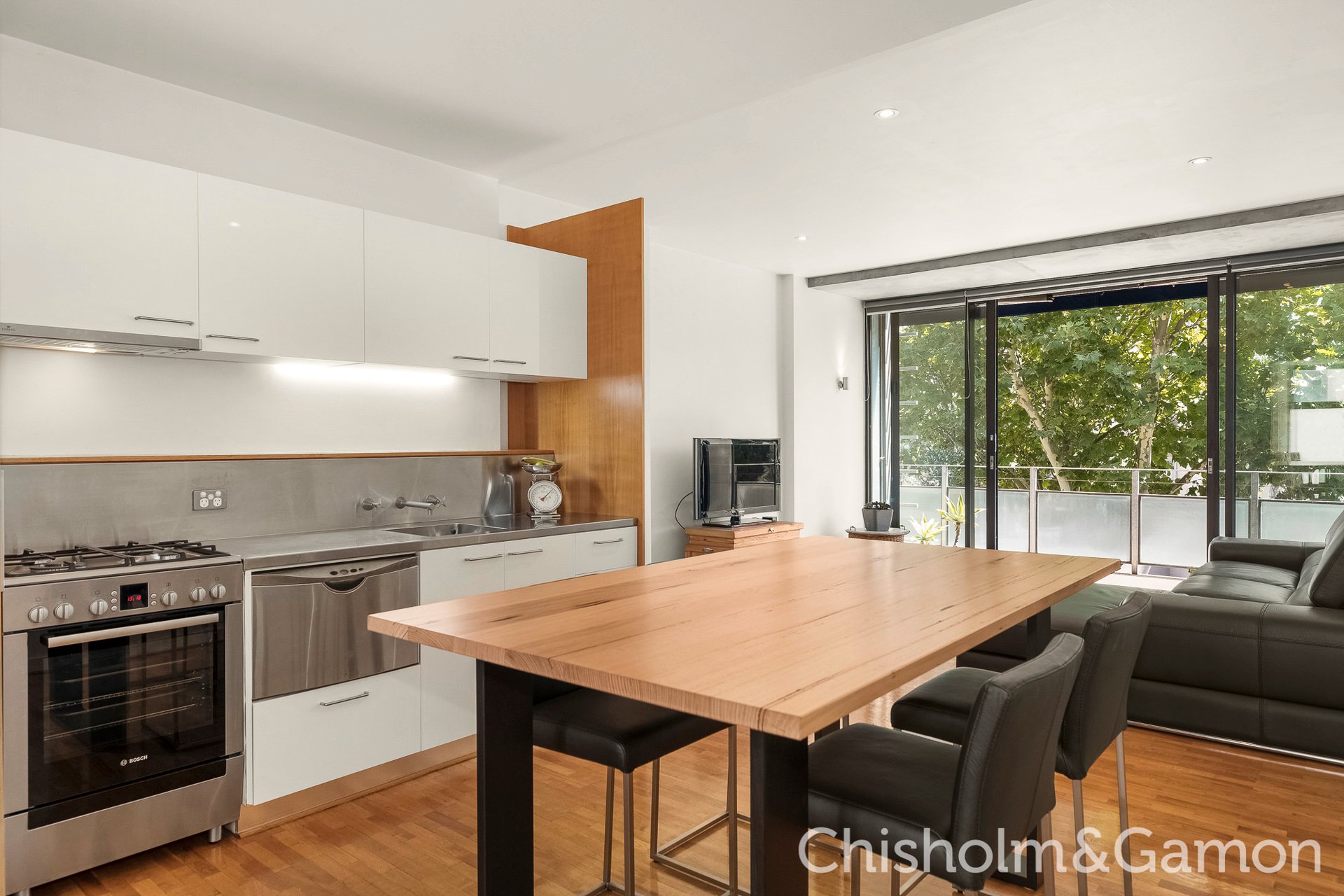 9/63 Ormond Esplanade, Elwood image 7