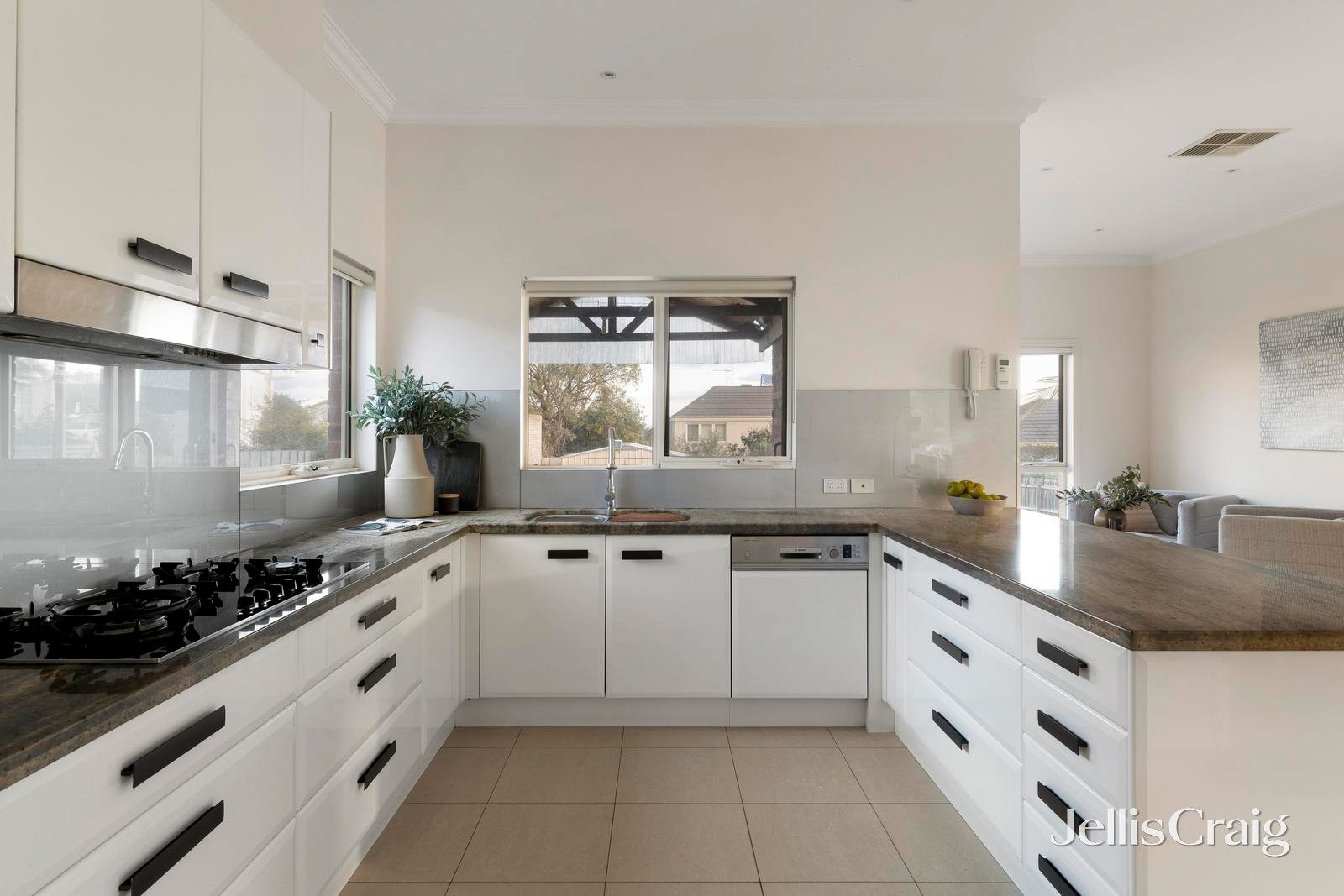 964 Riversdale Road, Surrey Hills image 5