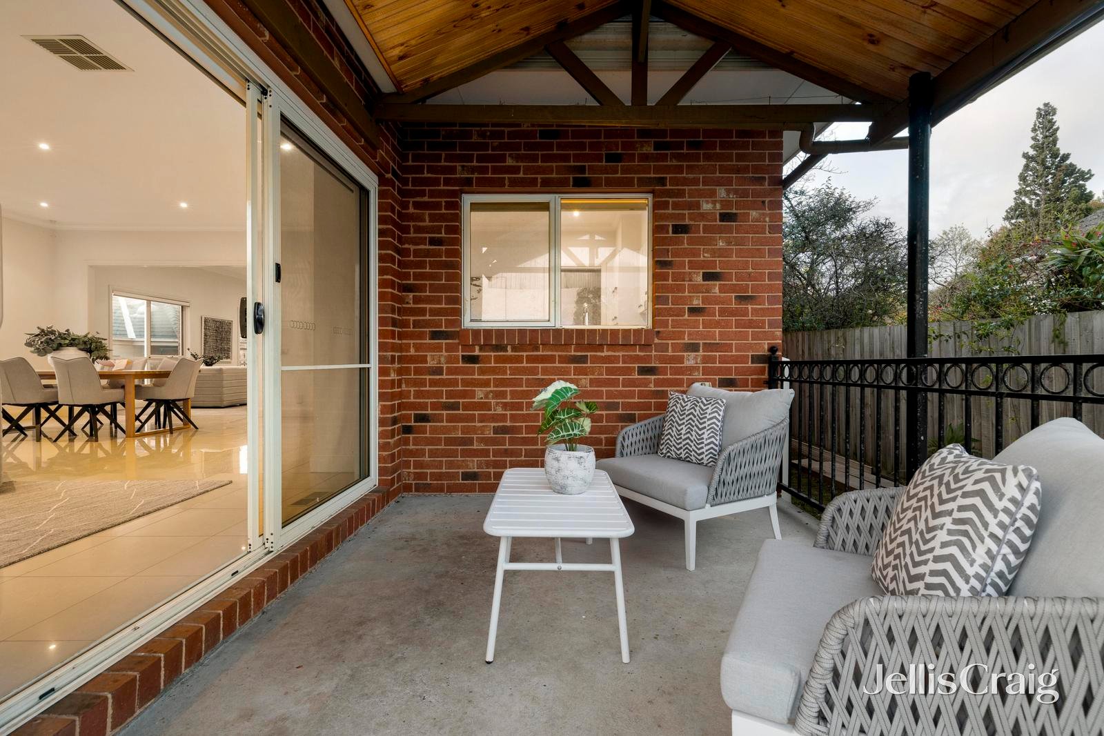964 Riversdale Road, Surrey Hills image 18