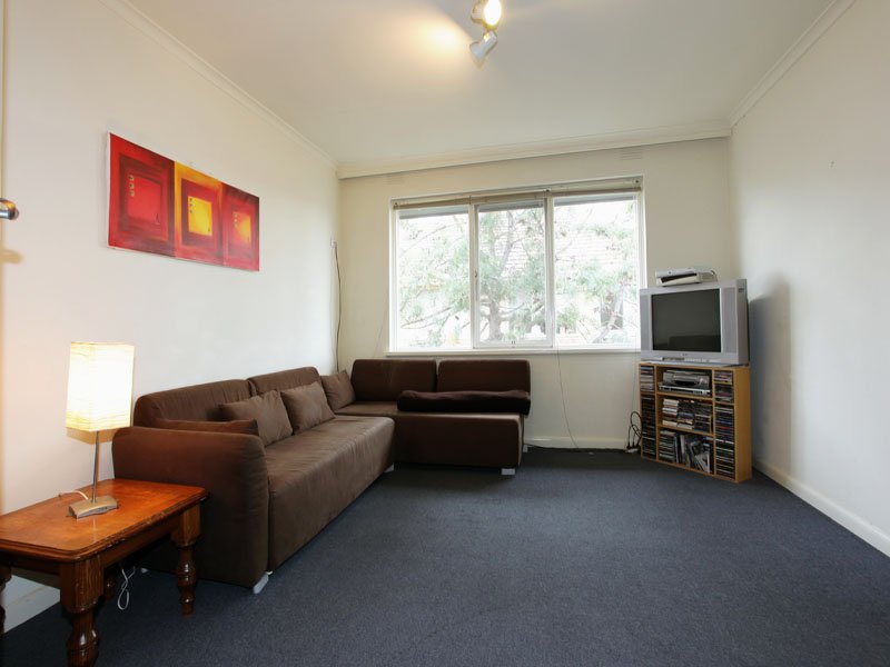 9/66 Foam Street, Elwood image 2