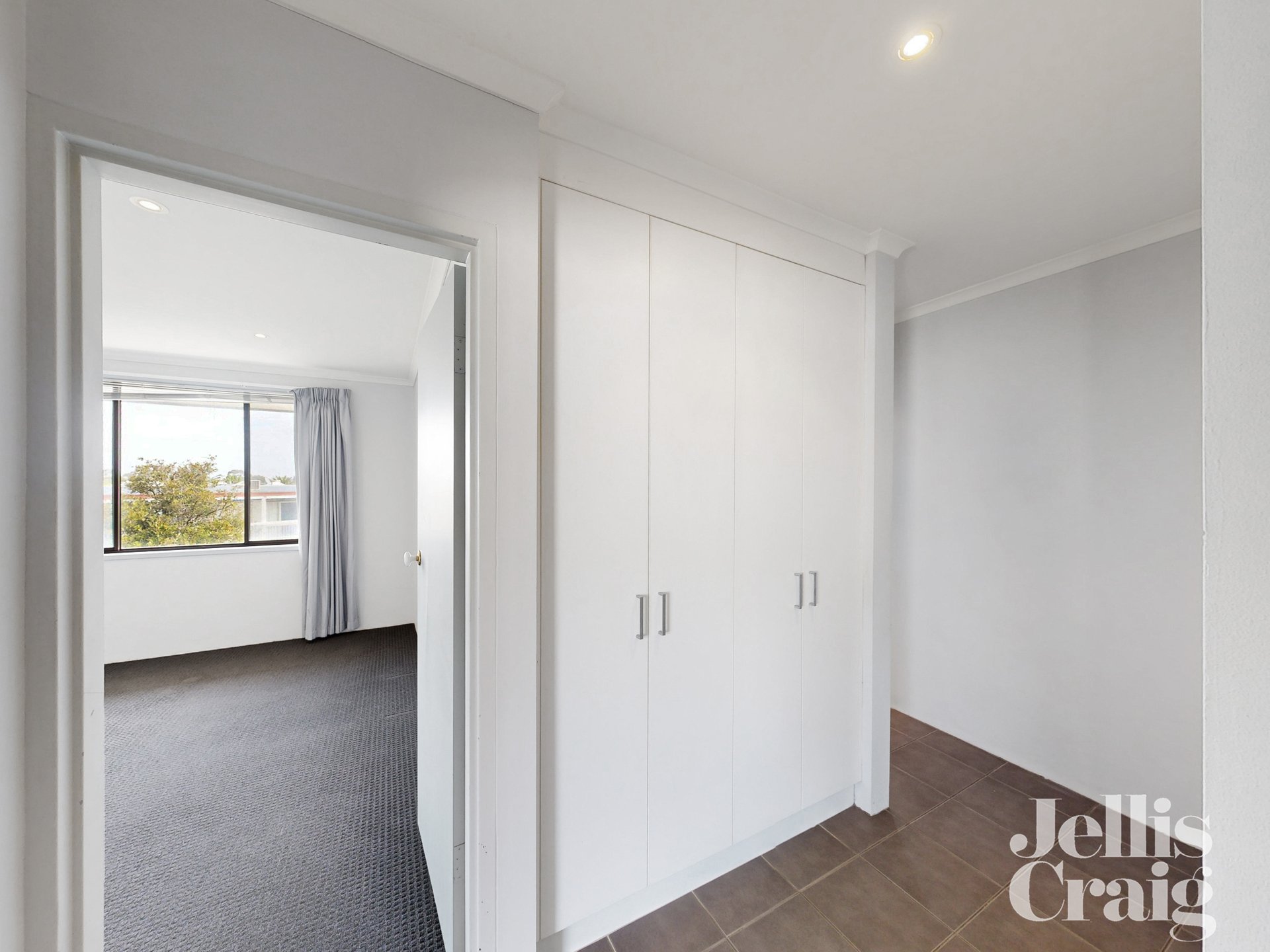 9/7-9 Grice Crescent, Essendon image 6