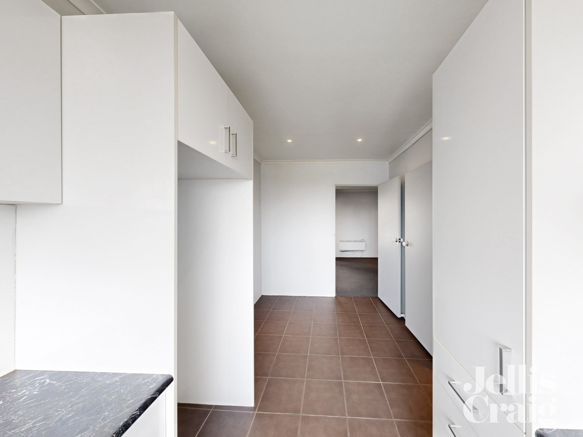 9/7-9 Grice Crescent, Essendon image 4