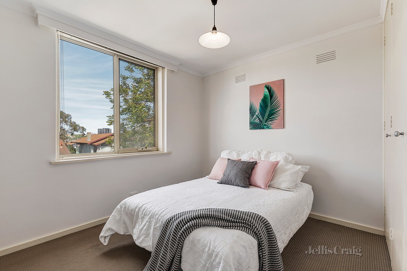 9/7 Clowes Street, South Yarra image 5