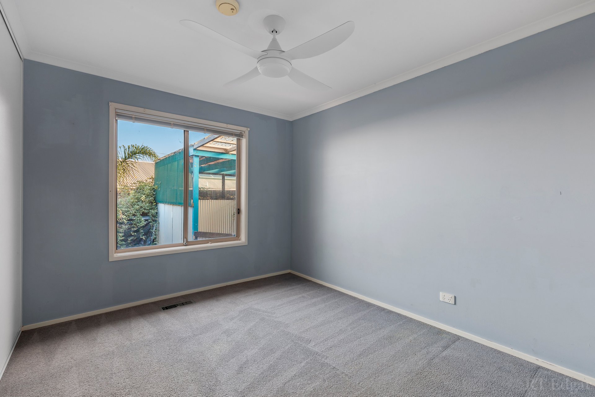 Property Gallery Thumbnail 9