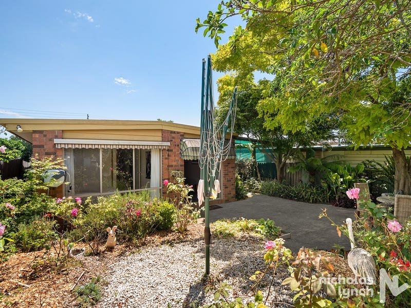Property Gallery Thumbnail 9