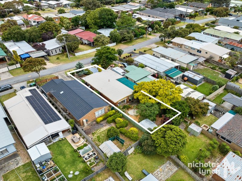 Property Gallery Thumbnail 12