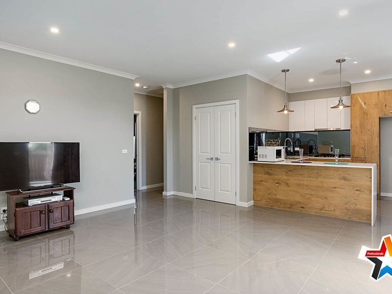 9/7 King Street, Bayswater image 3