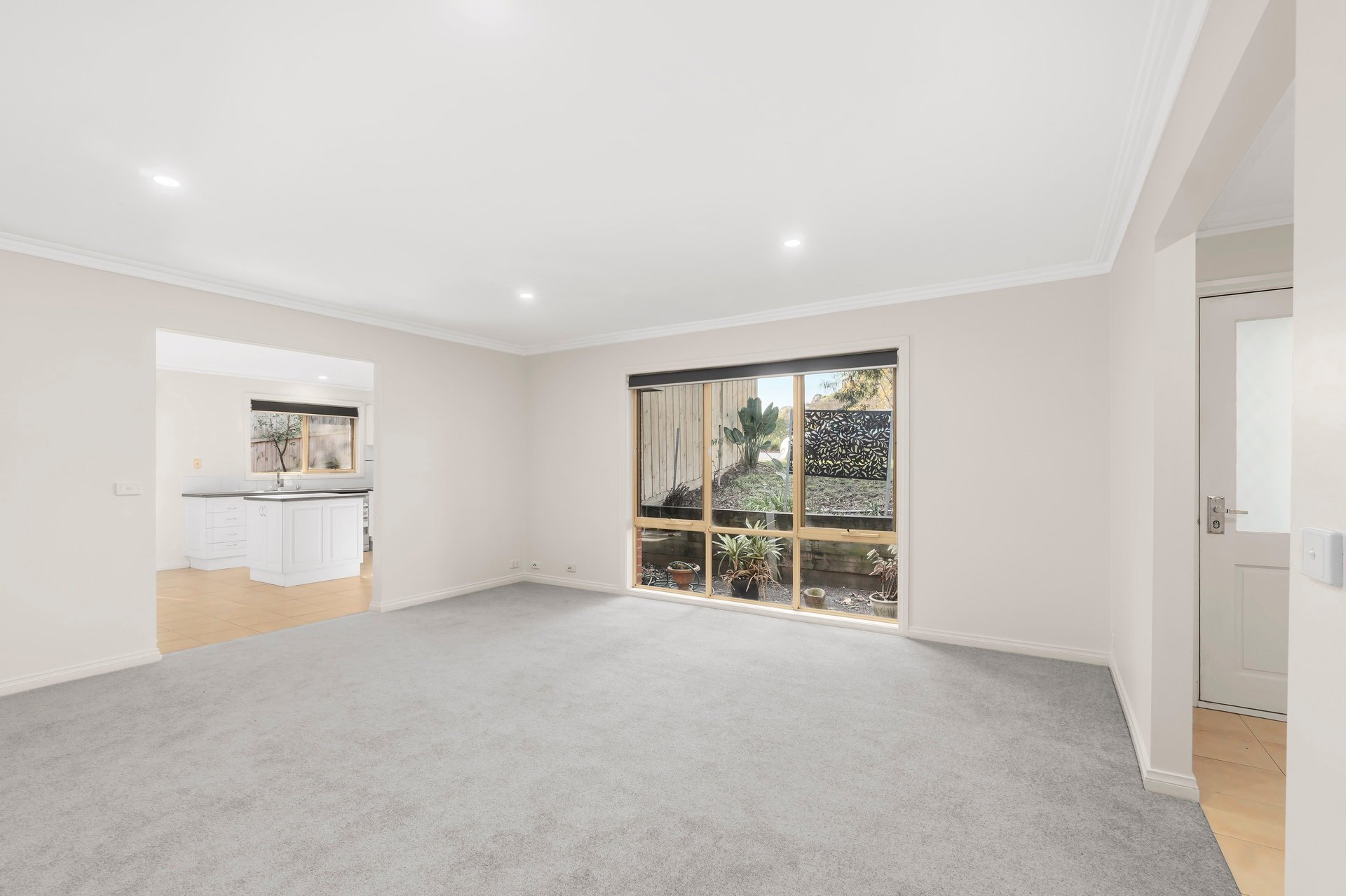 97 Manchester Road, Mooroolbark image 2