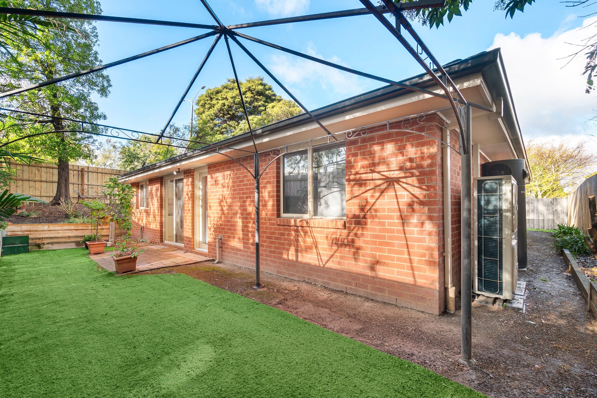 97 Manchester Road, Mooroolbark image 6