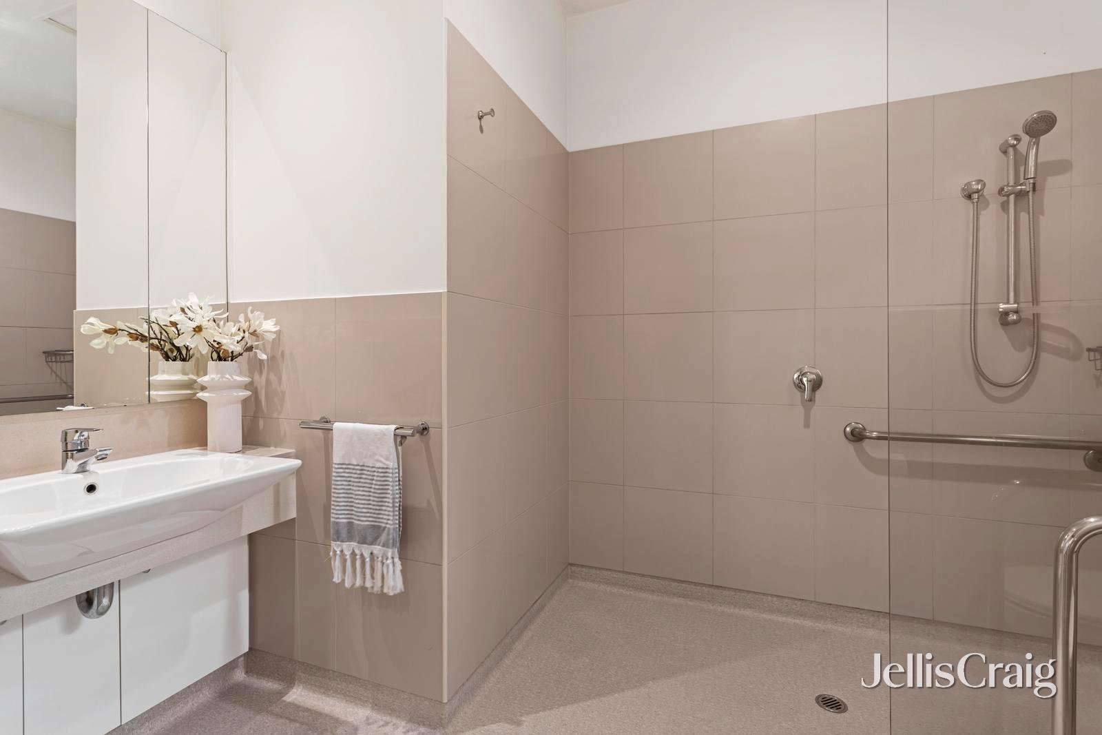 97 Maud Street, Balwyn&nbsp;North image 8