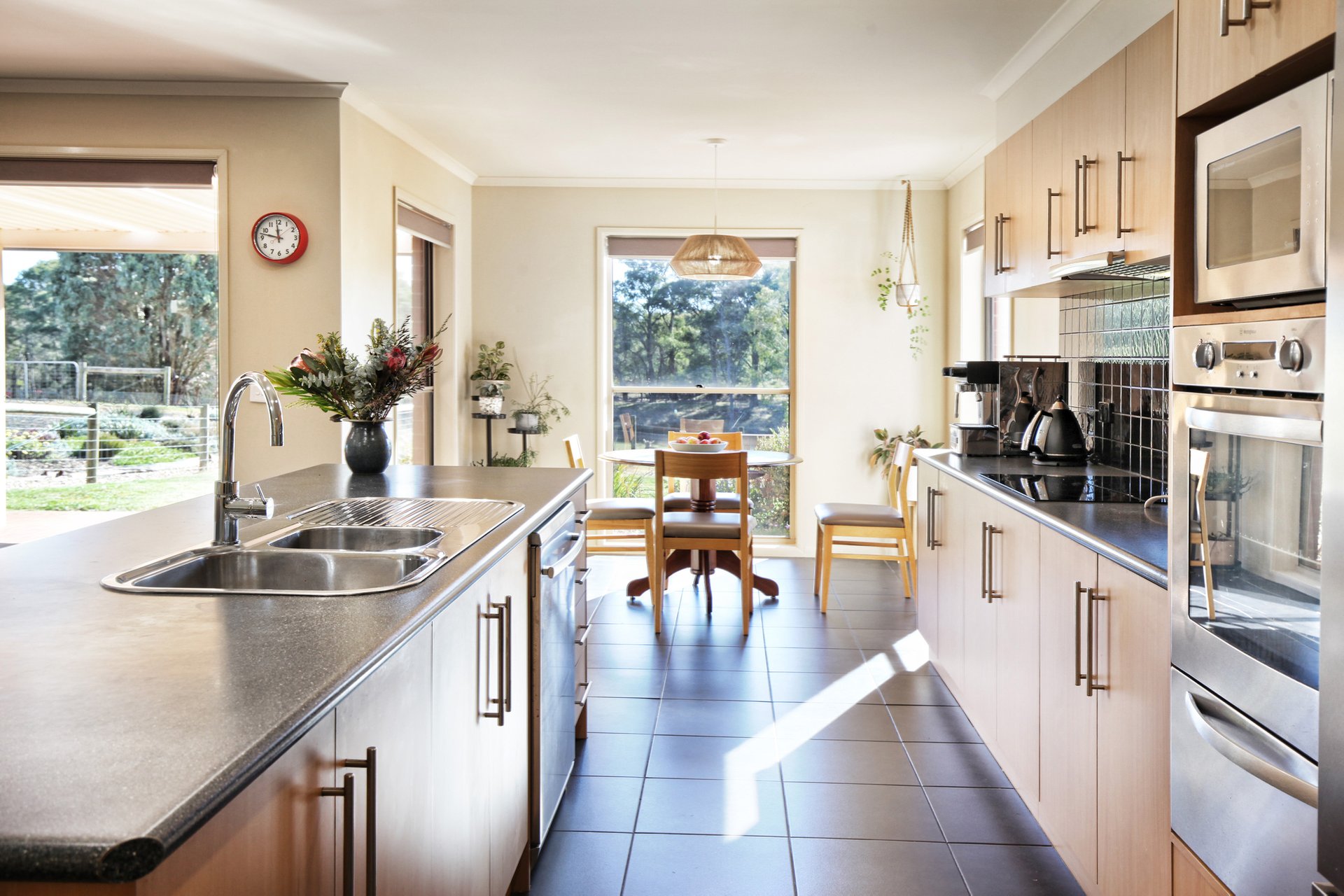 Property Gallery Thumbnail 6