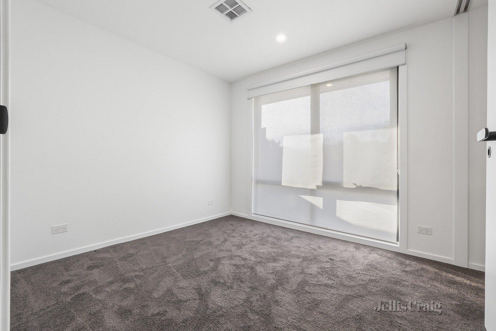 97 Rosemary Crescent, Frankston North image 6