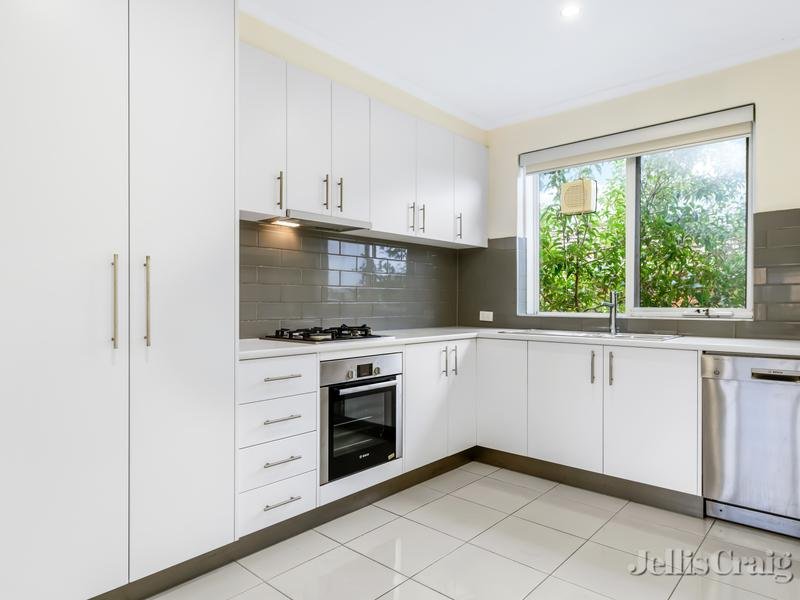 9/7 Smith Street, Thornbury image 5