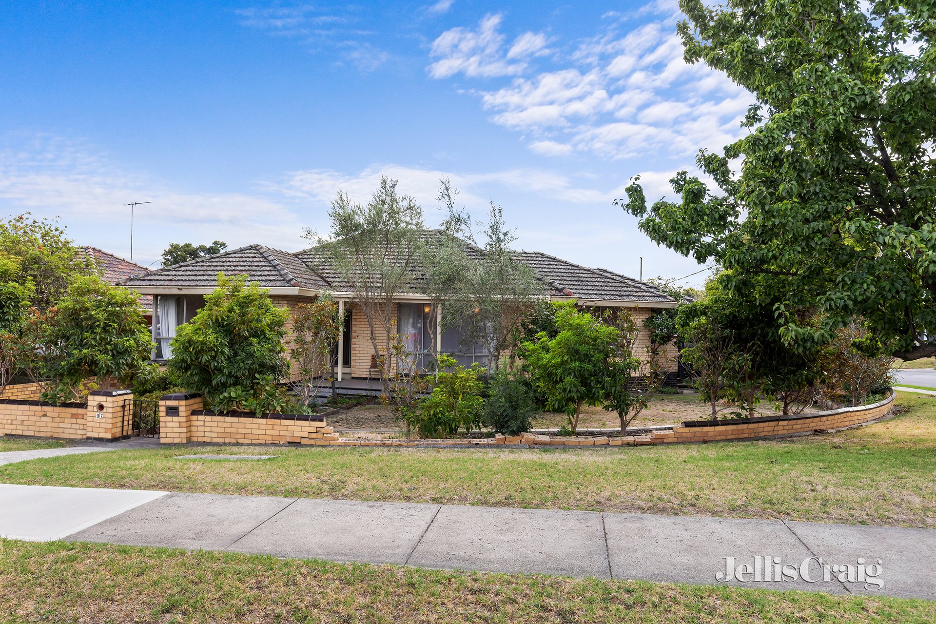 97 St James Road, Rosanna image 1