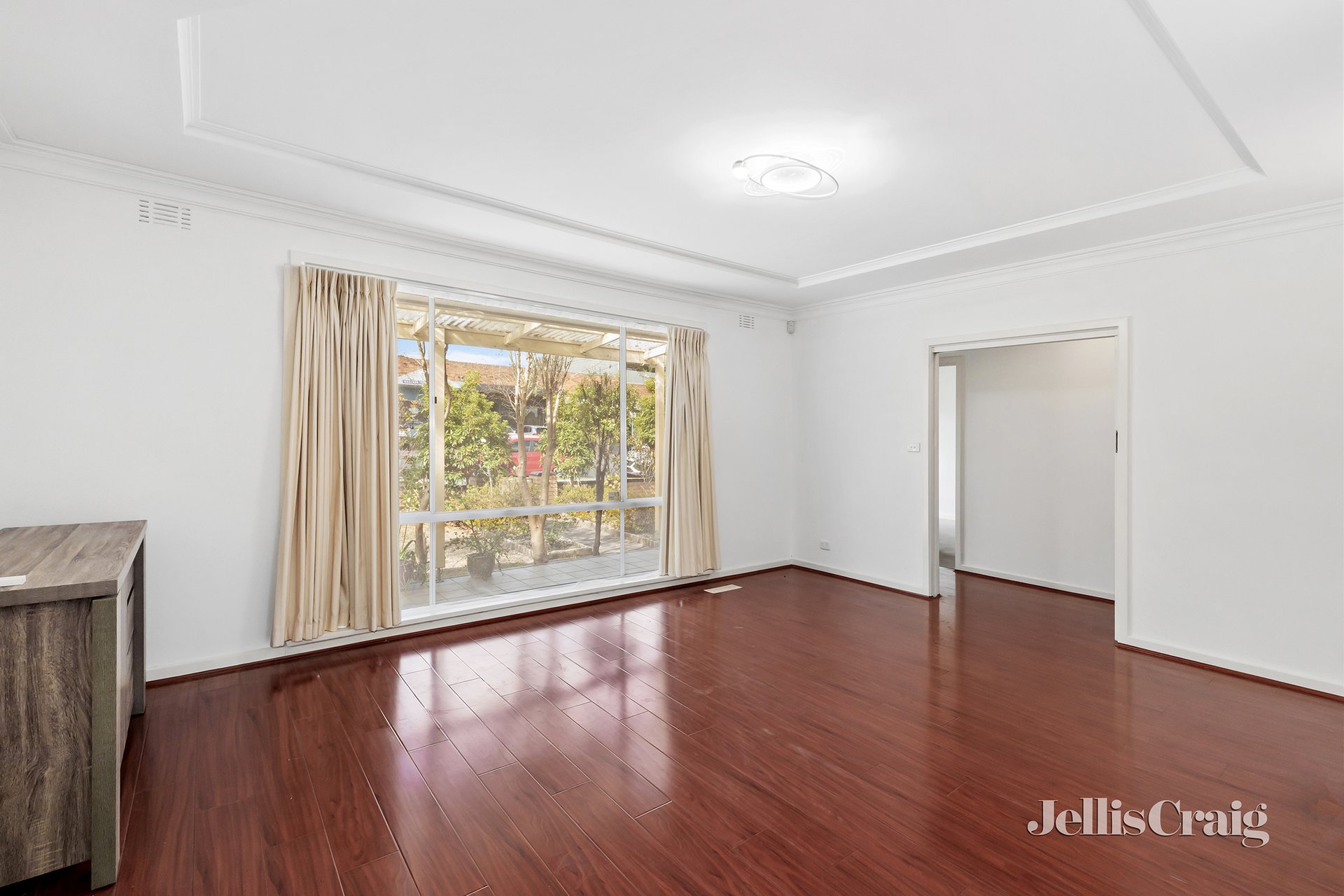 97 St James Road, Rosanna image 4