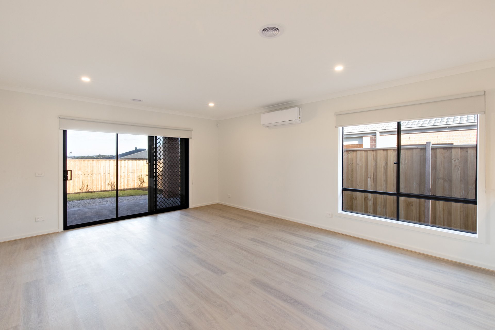 97 Sundance Boulevard, Winter Valley image 3