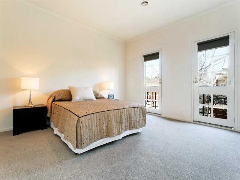 9/745 Burwood Road, Hawthorn East image 6
