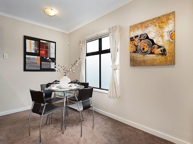 9/75-77 Tram Road, Doncaster image 4