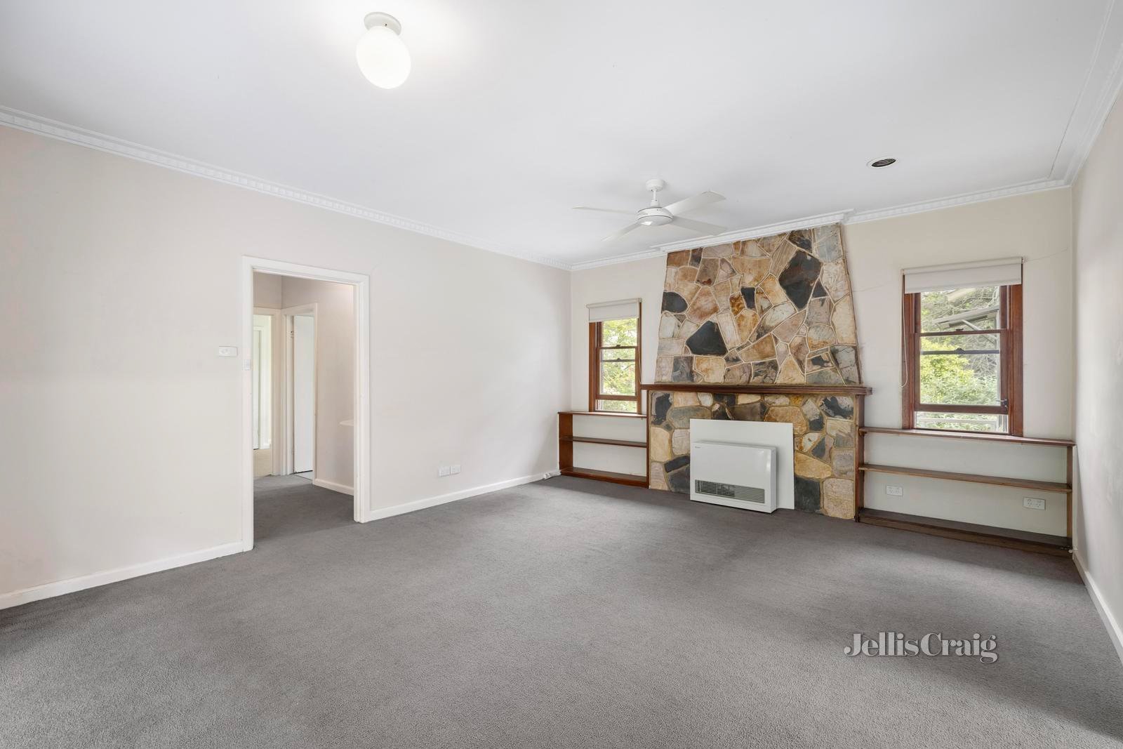 976 Mount Dandenong Tourist Road, Montrose image 2