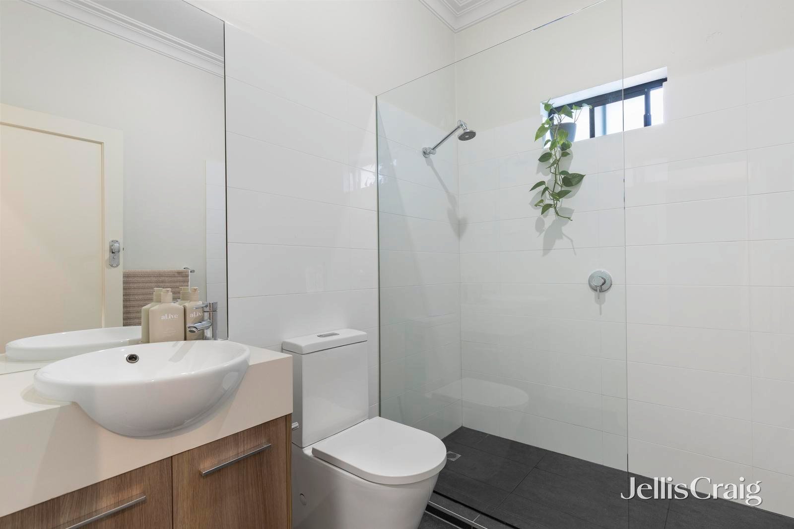 9/761 High Street, Kew East image 6
