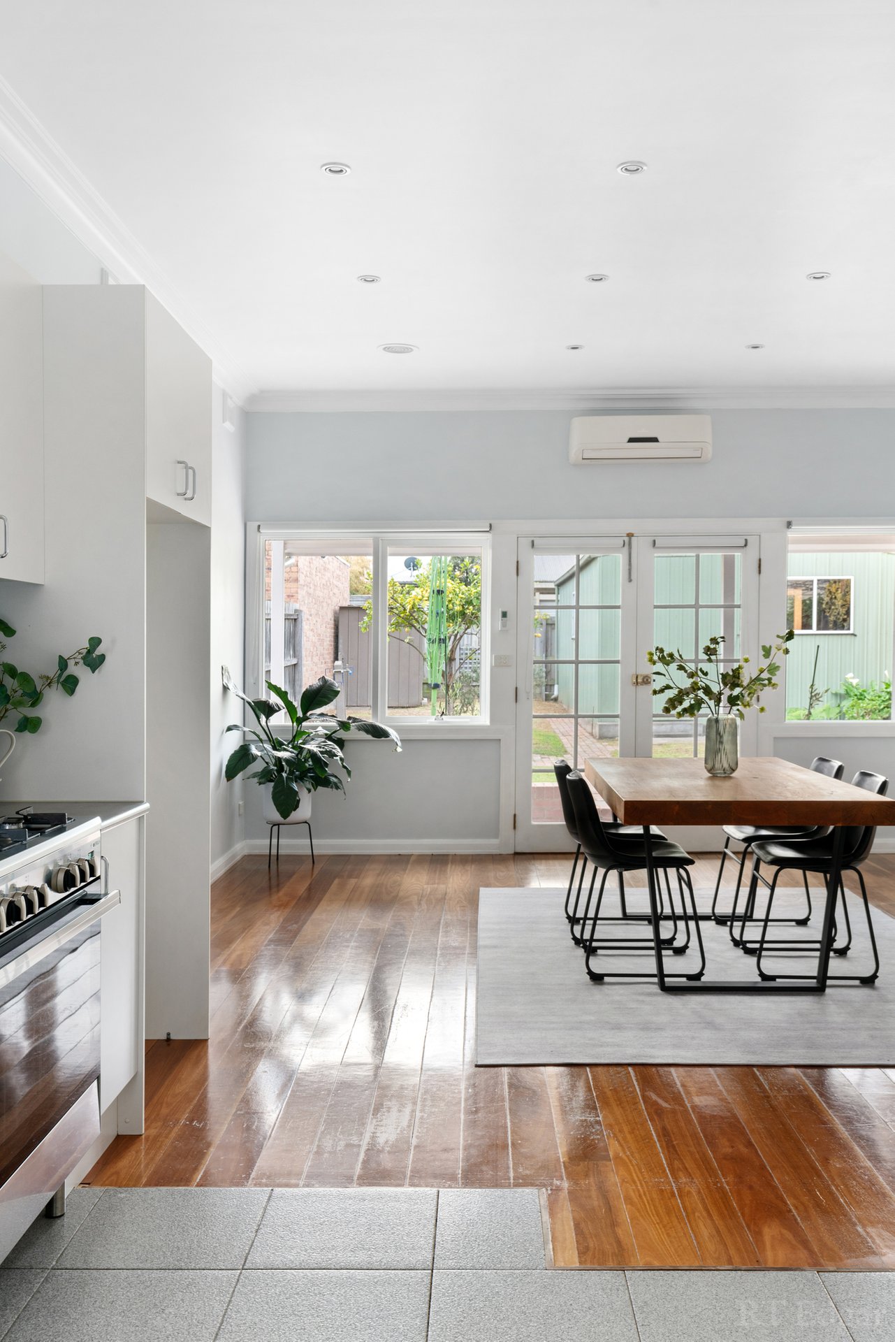 Property Gallery Thumbnail 5