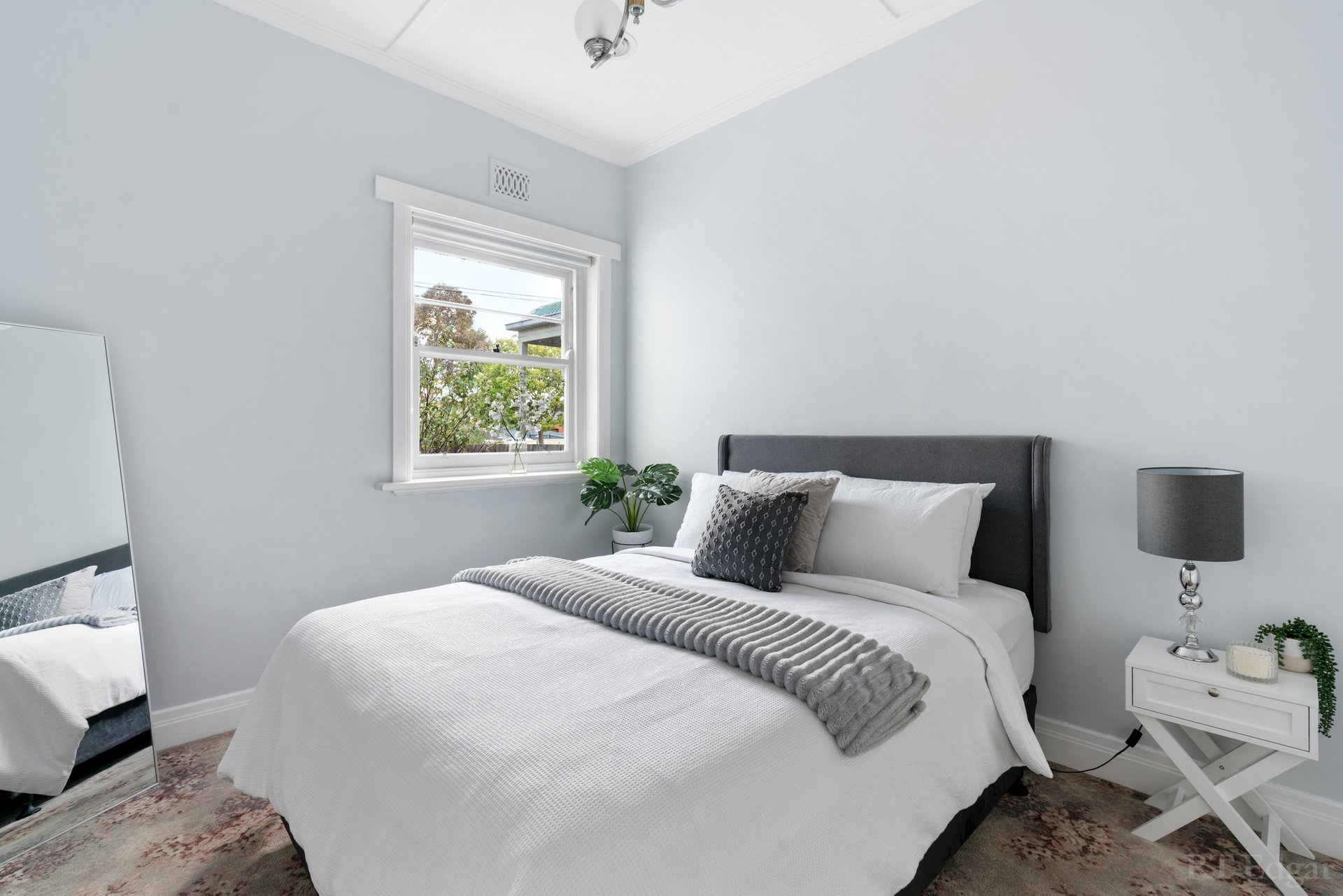 Property Gallery Thumbnail 11