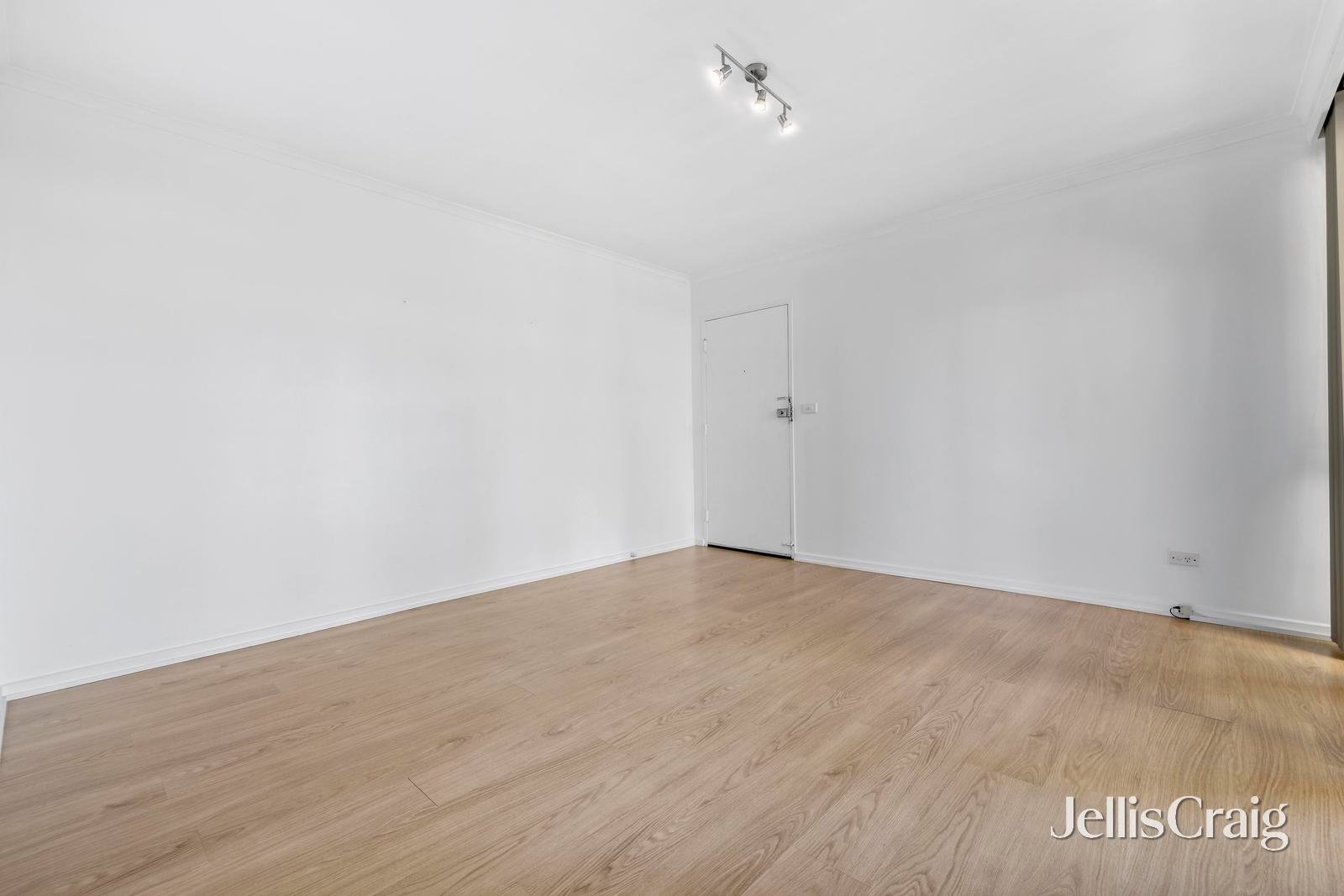 9/8-10 Howard Street, Box&nbsp;Hill image 4