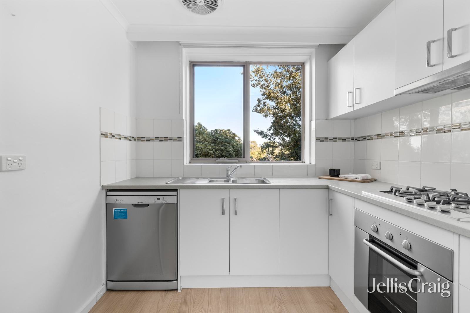9/8-10 Howard Street, Box&nbsp;Hill image 6