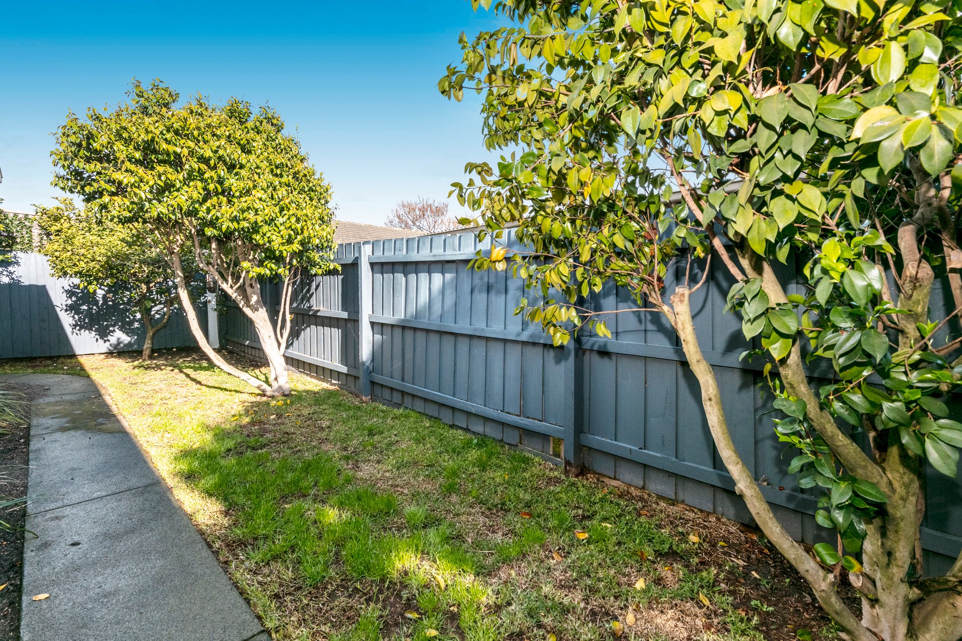 9 / 8-12 Long Street Mentone