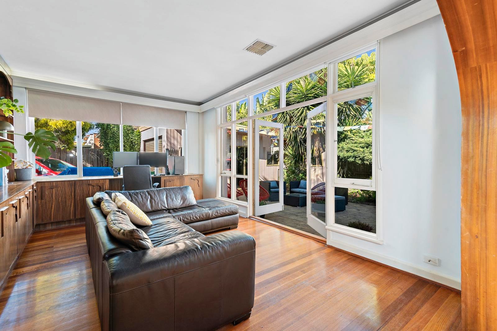 Property Gallery Thumbnail 2