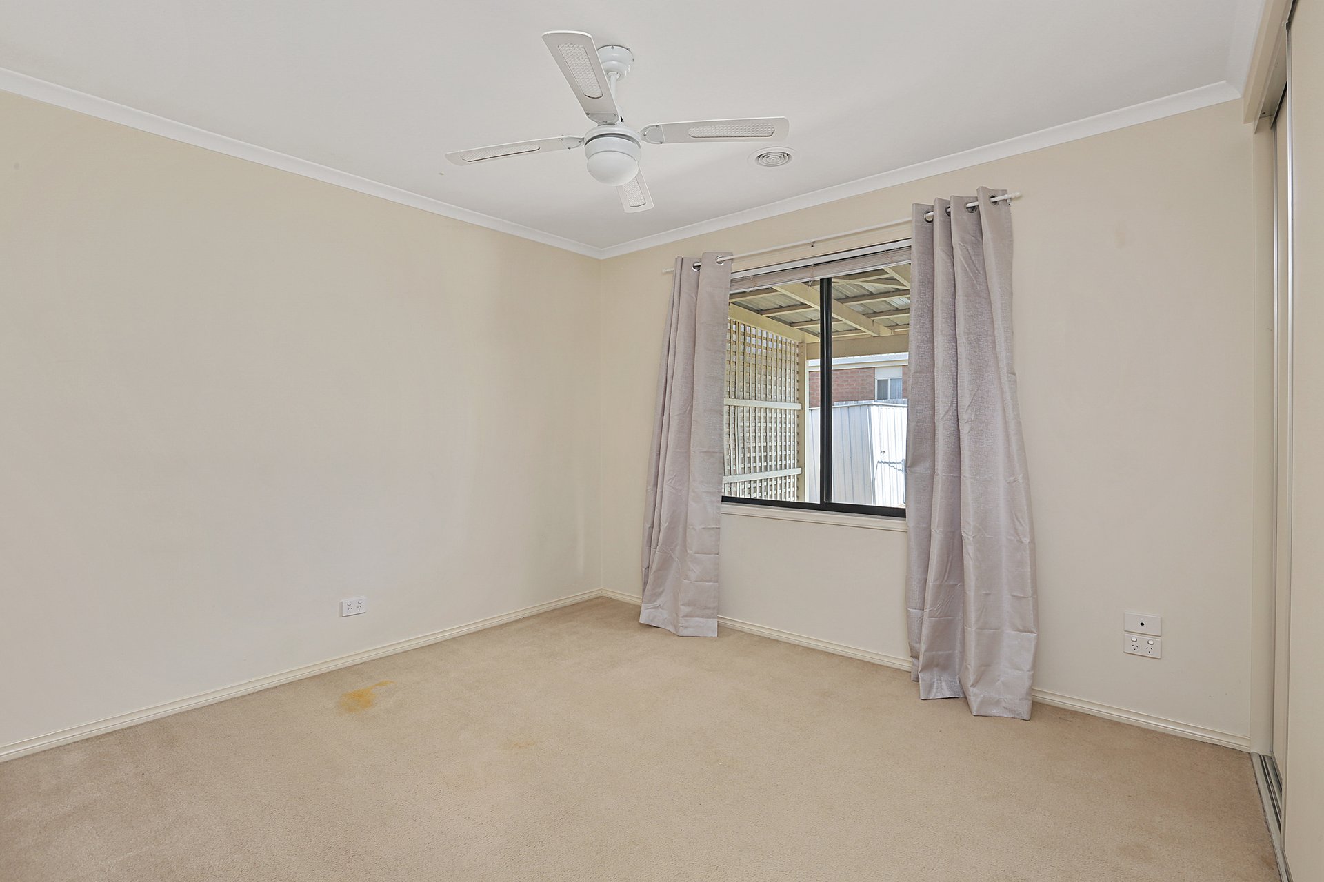 98 Barrands Lane, Drysdale image 6