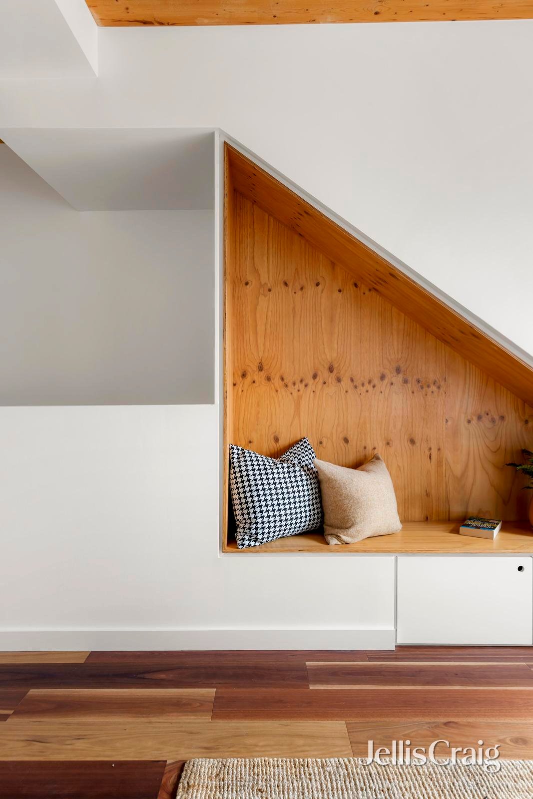 9/8 Barry Street, Brunswick image 9