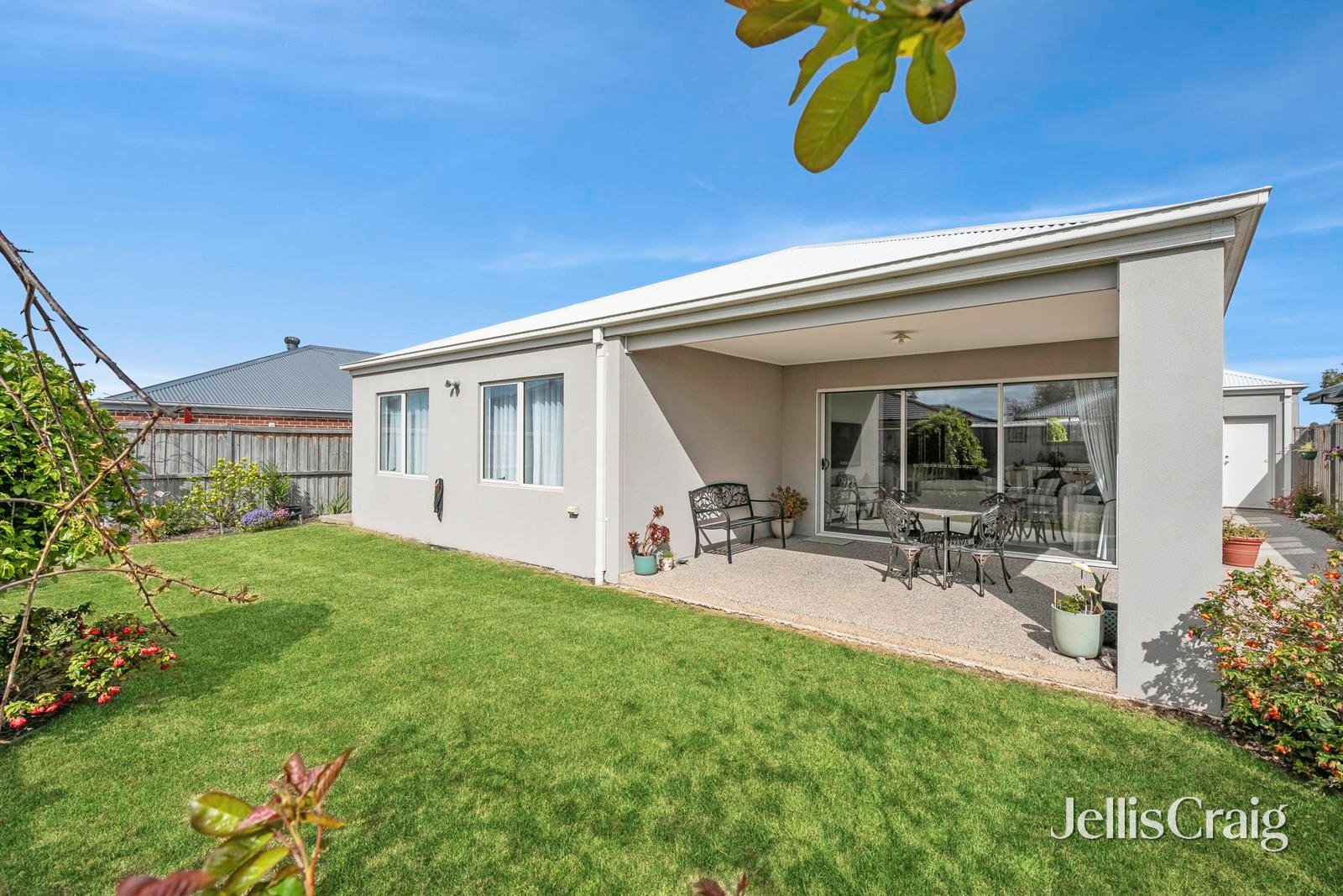98 Beaumont Avenue, Charlemont image 10