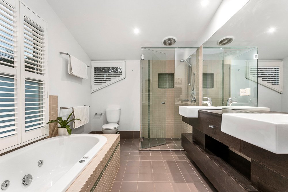 98 Broadway, Elwood image 10