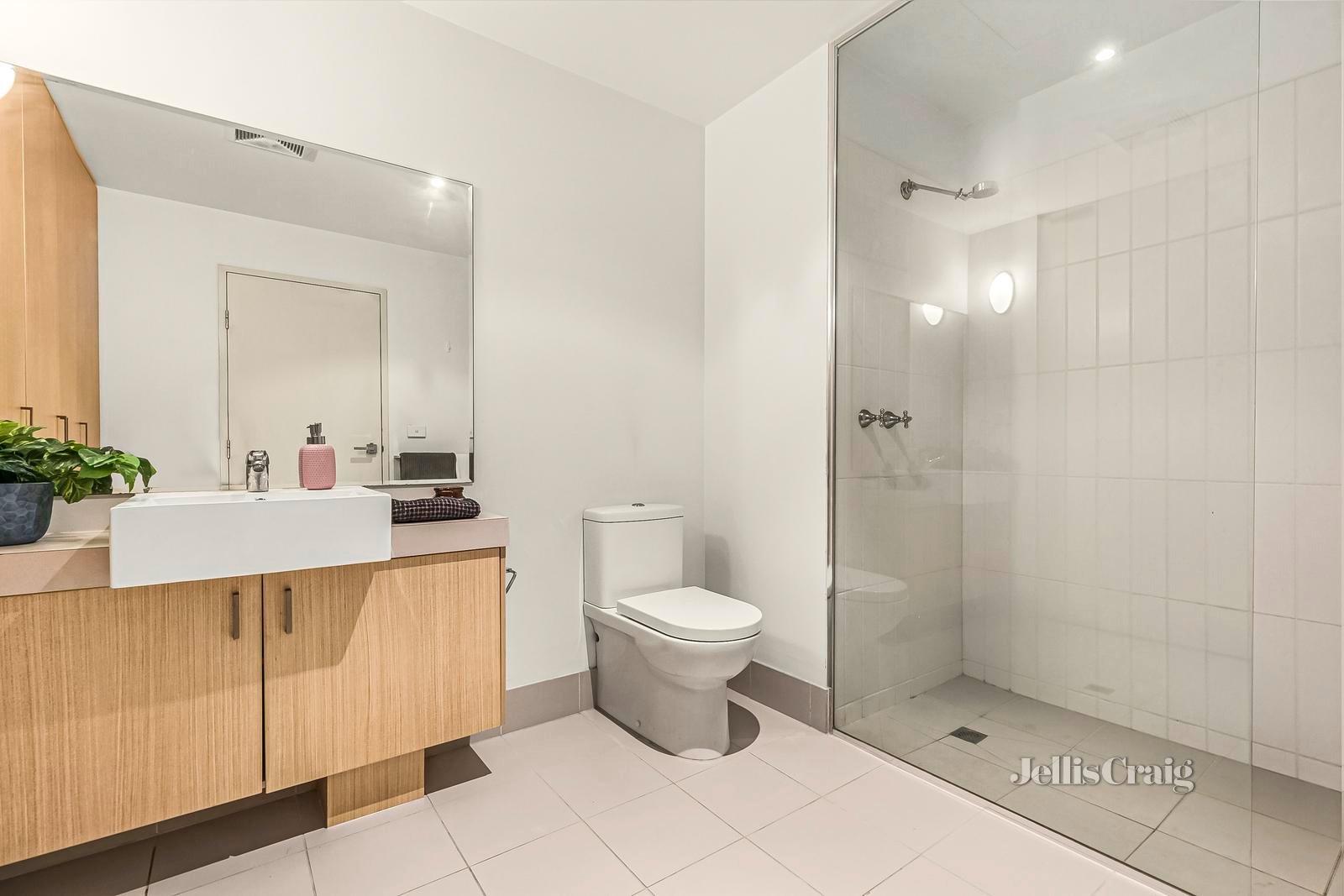 9/8 Burrowes Street, Ascot Vale image 3